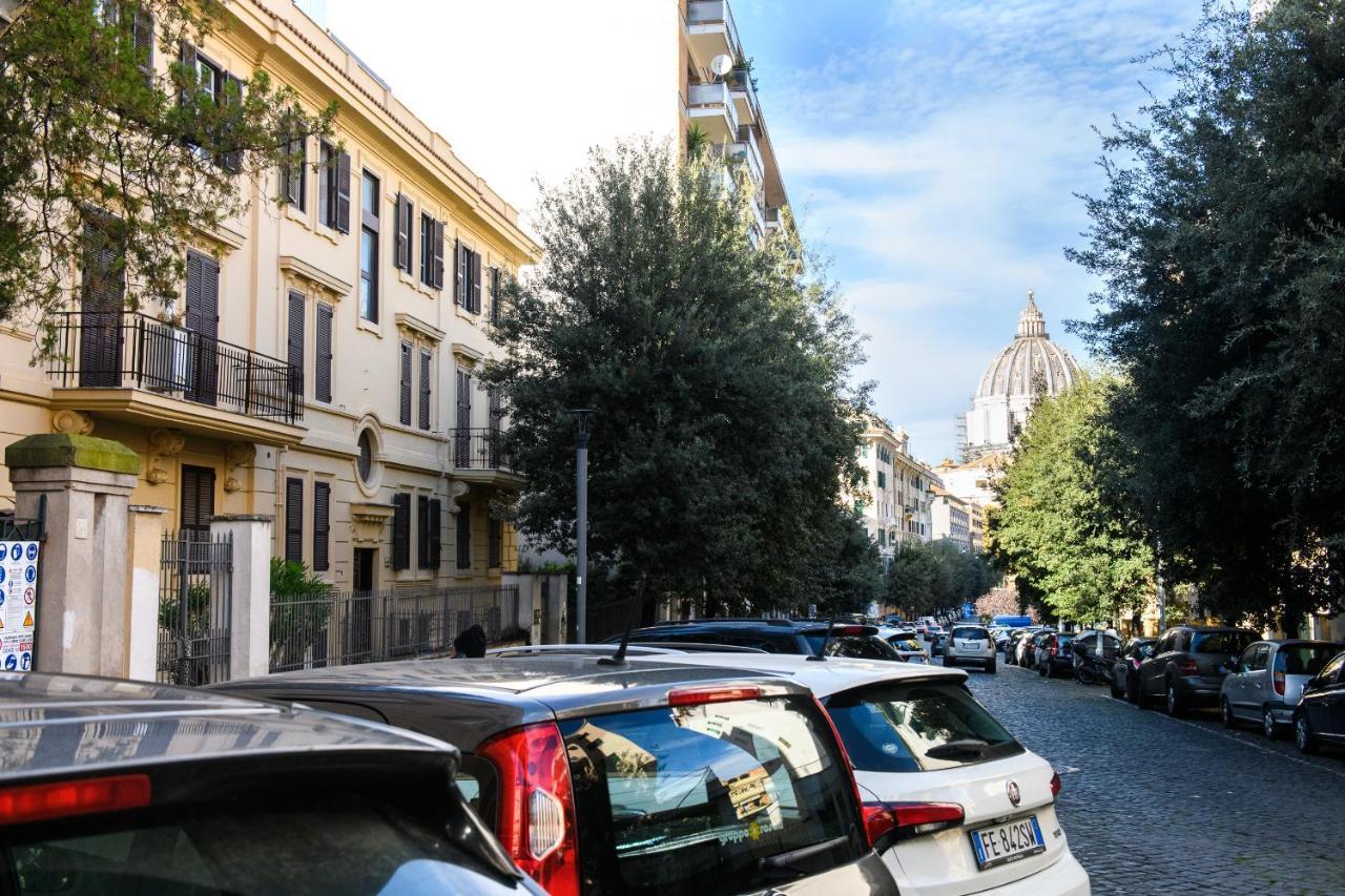 Отель Saint Peter Loft Рим Экстерьер фото