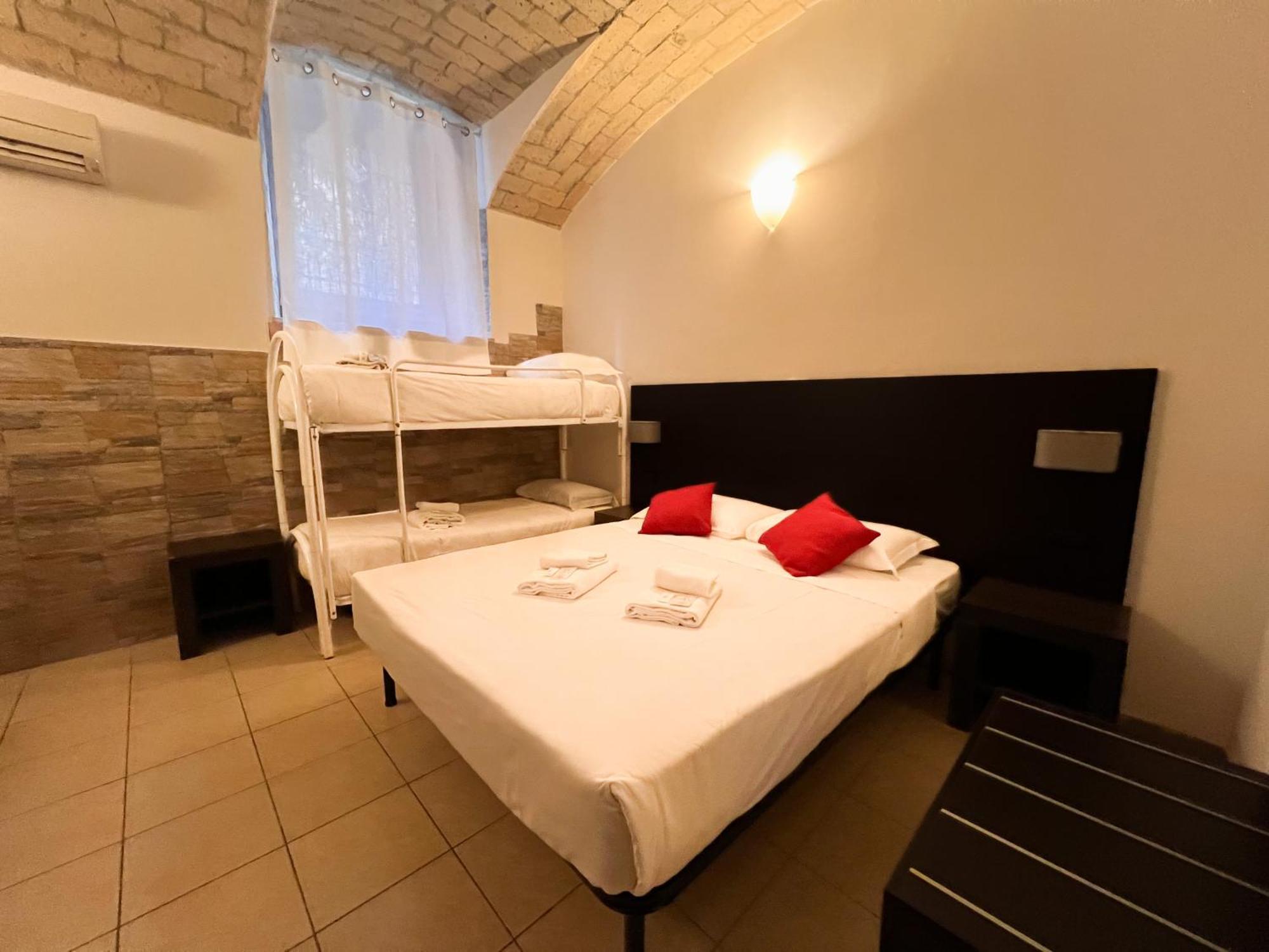 Отель Saint Peter Loft Рим Экстерьер фото
